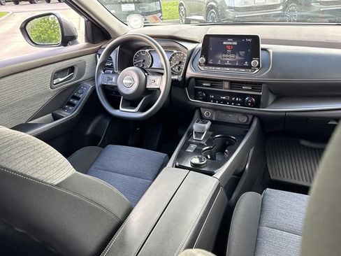 Used 2023 Nissan Rogue SV AWD/4WD image 24