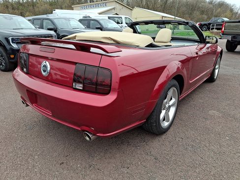 Used 2006 Ford Mustang GT Premium RWD image 10