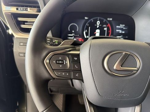Certified 2026 Lexus GX 550 w/ Cold Area Package AWD/4WD image 15