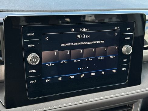 New 2026 Volkswagen Taos SE image 16