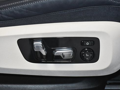 Used 2023 BMW X6 M50i w/ Executive Package image 64