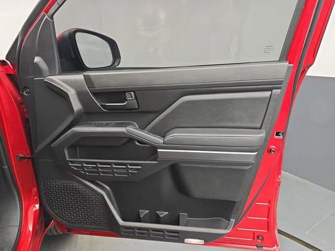 Used 2025 Toyota Tacoma SR5 RWD image 43