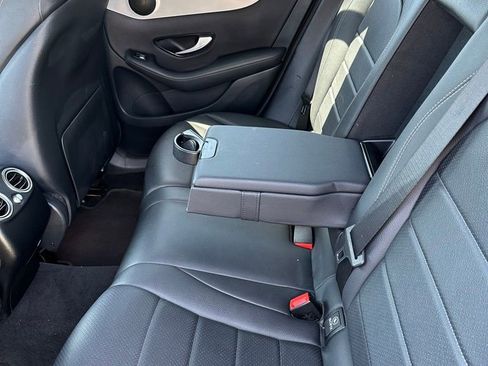 Used 2020 Mercedes-Benz GLC 300 image 19
