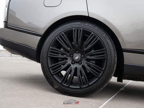 Used 2020 Land Rover Range Rover Long Wheelbase HSE image 11