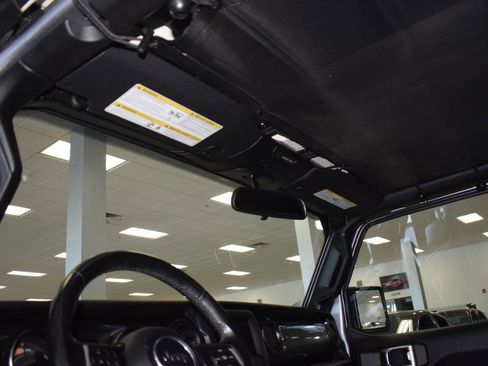 Used 2020 Jeep Wrangler Unlimited Sport AWD/4WD image 25