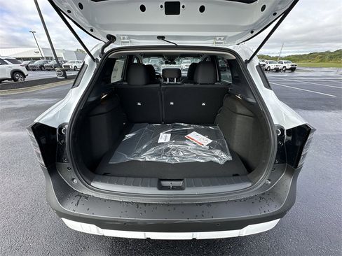 New 2026 Nissan Kicks SV w/ SV Premium Package image 23