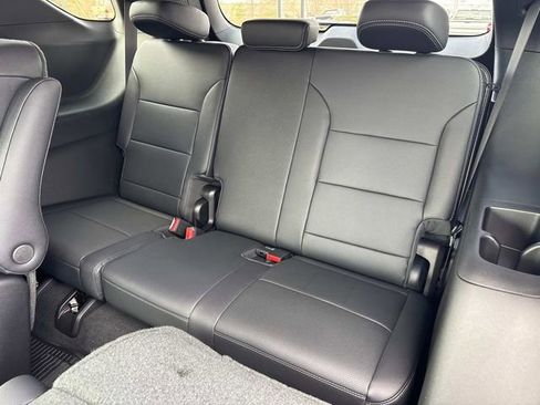 New 2026 Chevrolet Traverse LT w/ Midnight/Sport Edition FWD image 17