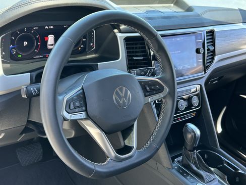 Used 2023 Volkswagen Atlas SE FWD image 26