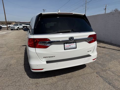 Used 2020 Honda Odyssey Elite image 5