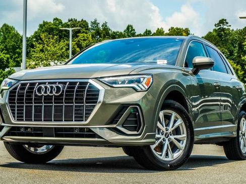Used 2025 Audi Q3 2.0T Premium AWD/4WD image 1