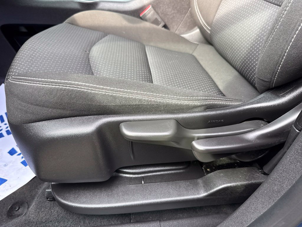 Used 2024 GMC Terrain SLE AWD/4WD image 12