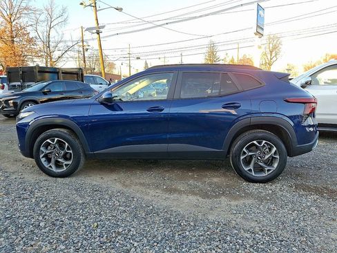 Used 2024 Chevrolet Trax LT image 4