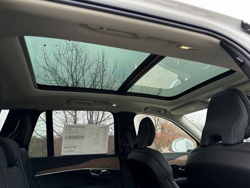 Certified 2025 Volvo XC90 T8 Plus w/ Protection Package Premier image 14