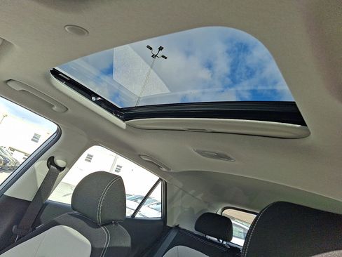 New 2026 Hyundai Venue SEL image 10