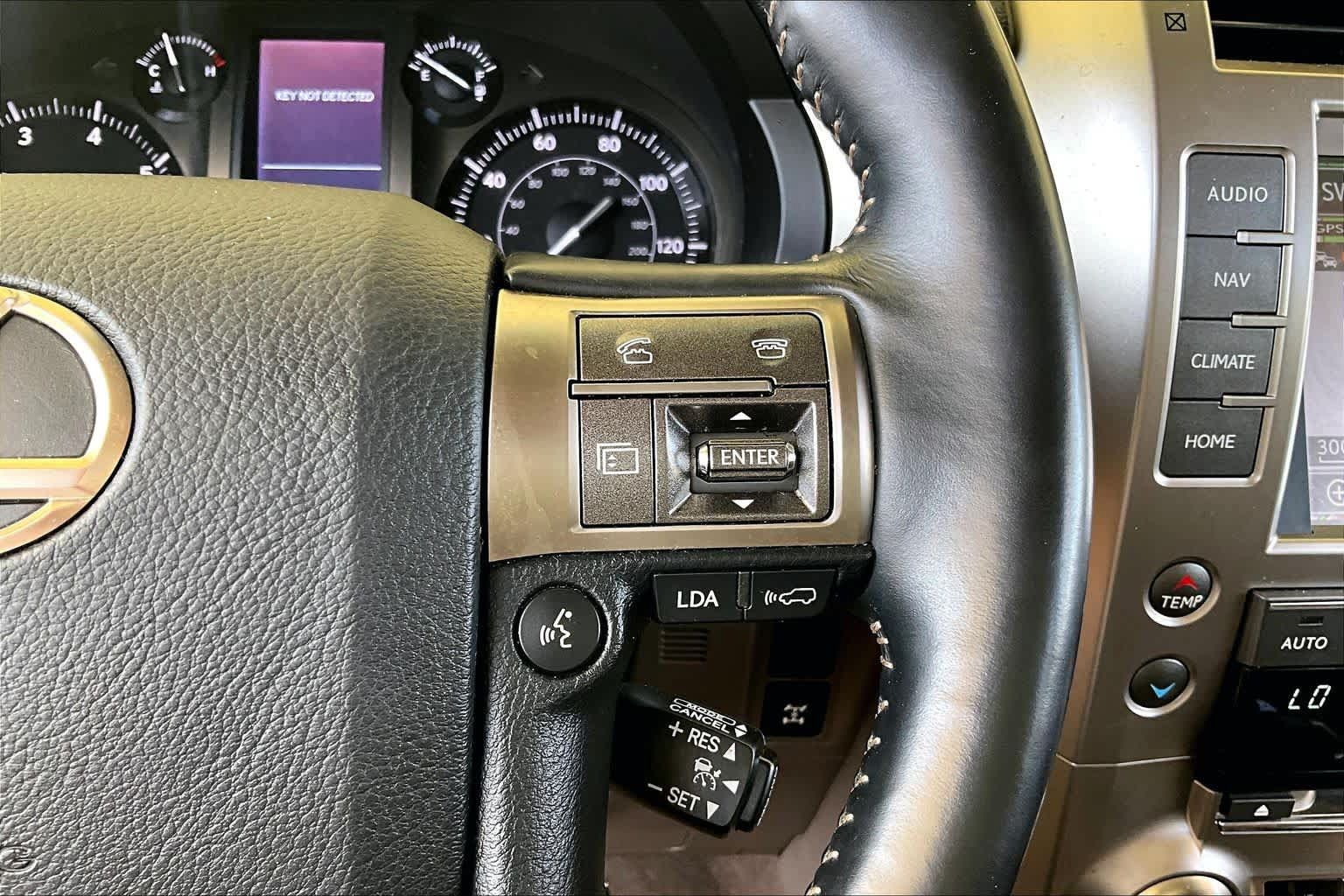 Used 2019 Lexus GX 460 Luxury AWD/4WD image 22
