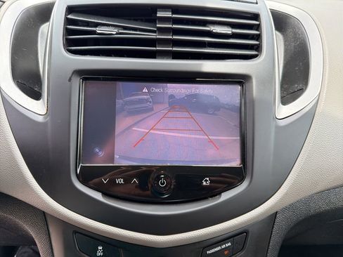 Used 2016 Chevrolet Trax LS FWD image 20