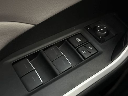 Used 2023 Toyota RAV4 XLE FWD image 17