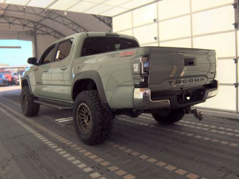 Used 2023 Toyota Tacoma TRD Off-Road AWD/4WD image 4