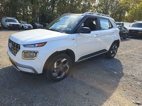 New 2026 Hyundai Venue SEL image 1