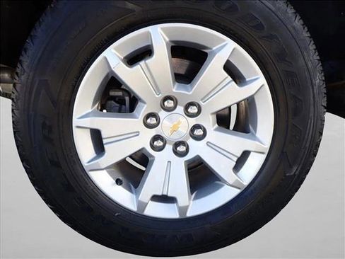 Used 2022 Chevrolet Colorado LT w/ Fleet Safety Package image 7