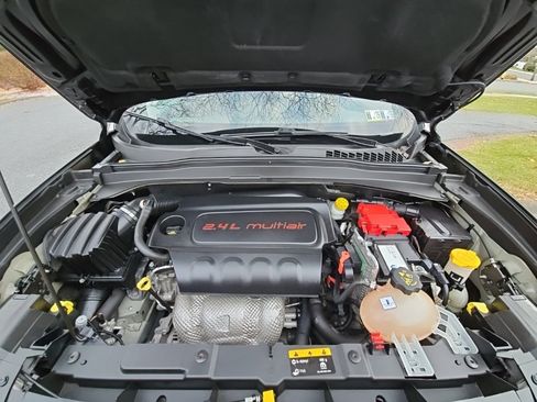 Used 2020 Jeep Renegade Sport w/ Sport Appearance Group image 53