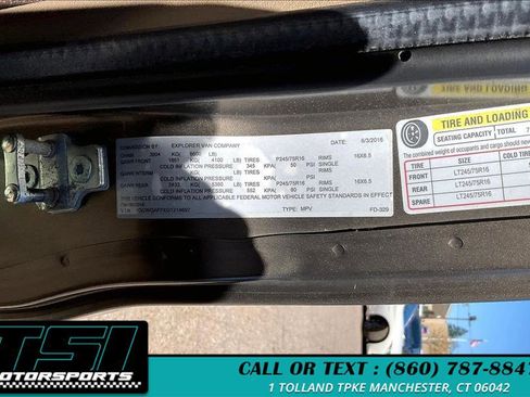 Used 2016 Chevrolet Express 2500 RWD image 3