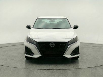 Used 2025 Nissan Altima 2.5 SV