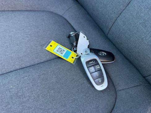 Used 2024 Hyundai Ioniq 5 SE image 11