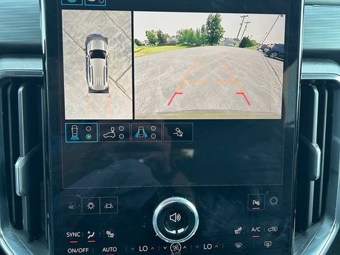 Used 2025 GMC Acadia AT4 AWD/4WD image 22