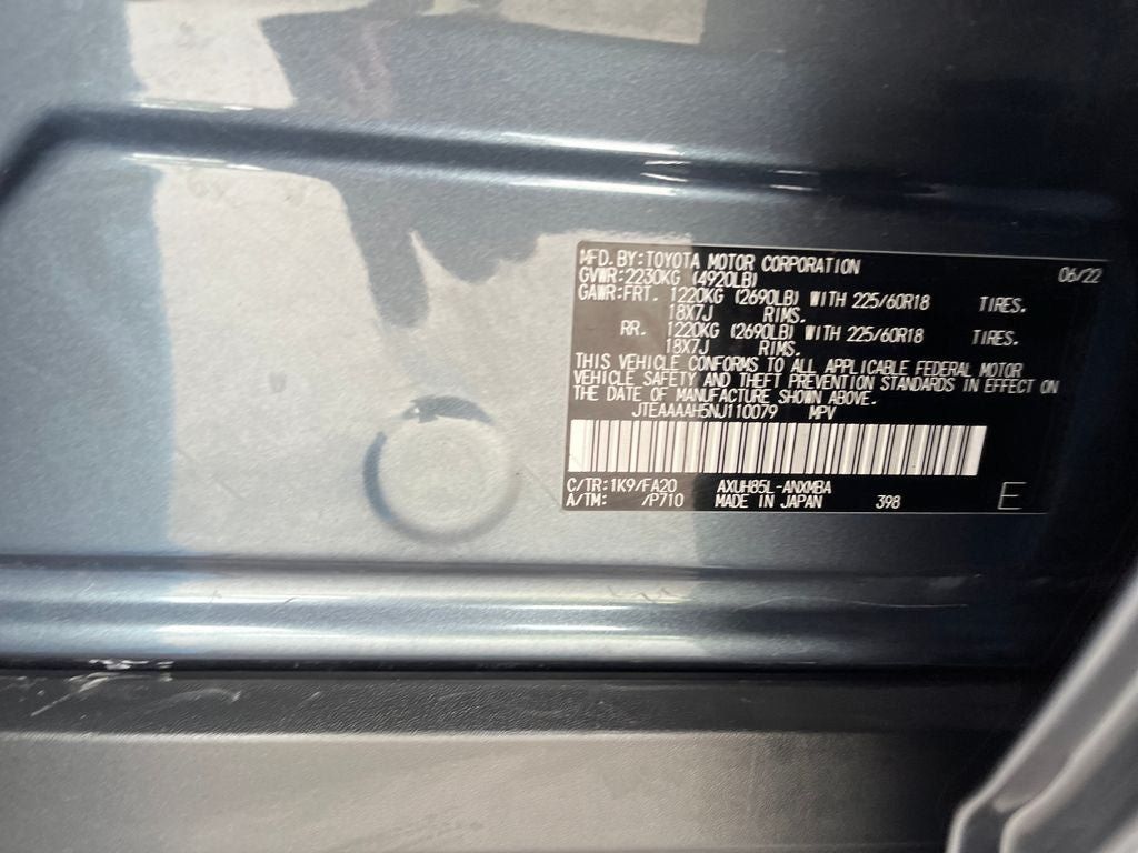 Used 2022 Toyota Venza LE AWD/4WD image 32