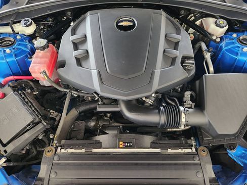 Used 2024 Chevrolet Camaro LT RWD image 40