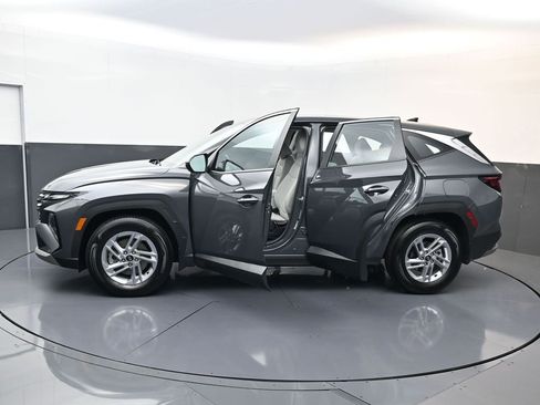 Used 2026 Hyundai Tucson SE FWD image 31