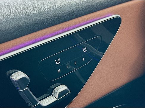 Used 2026 Mercedes-Benz GLC 300 image 22