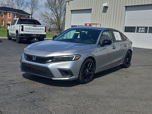 Used 2022 Honda Civic Sport image 3