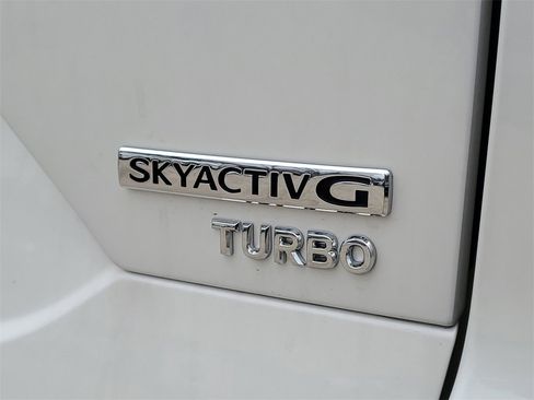 New 2025 MAZDA CX-5 Signature image 7