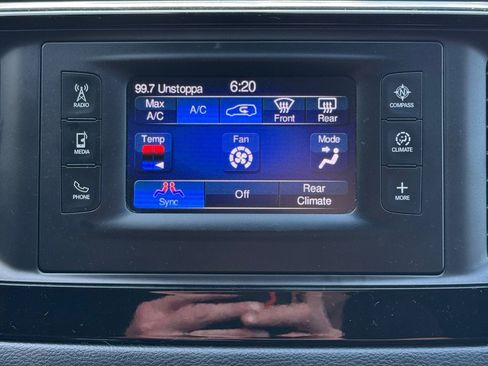 Used 2017 Chrysler Pacifica LX image 27