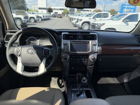 Used 2016 Toyota 4Runner Limited AWD/4WD image 30
