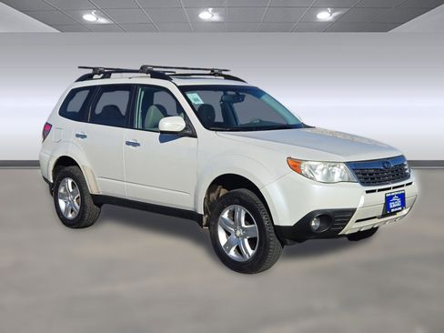 Used 2010 Subaru Forester 2.5X Limited image 6