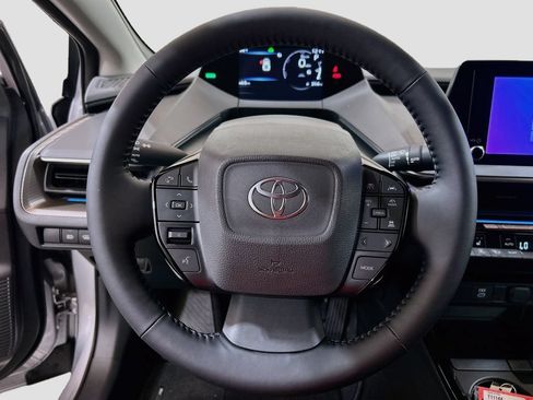 New 2027 Toyota Prius XLE FWD image 9