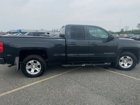 Used 2018 Chevrolet Silverado 1500 LT w/ All Star Edition AWD/4WD image 9