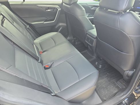 Used 2023 Toyota RAV4 XLE Premium FWD image 11