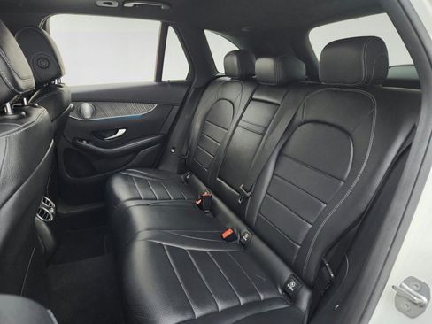 Used 2017 Mercedes-Benz GLC 300 4MATIC image 27
