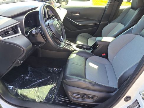 Used 2023 Toyota Corolla XSE image 22