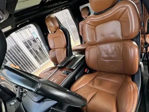Used 2020 Lincoln Navigator L Reserve w/ Luxury Package image 19