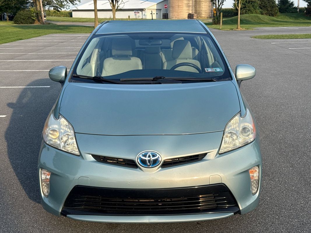 Used 2013 Toyota Prius Two FWD image 3