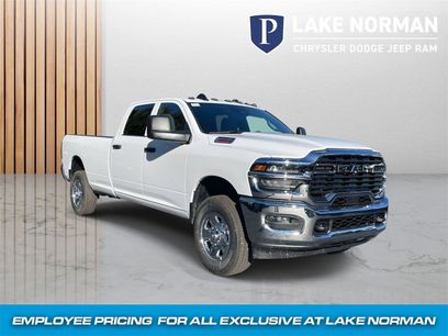 New 2026 RAM 2500 Tradesman w/ Chrome Appearance Group