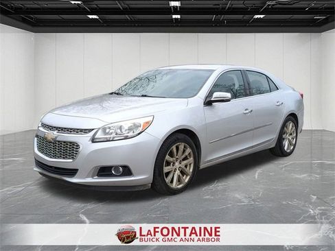 Used 2016 Chevrolet Malibu LTZ image 4