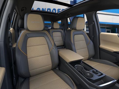 New 2026 Chevrolet Equinox ACTIV w/ Convenience Package III image 16