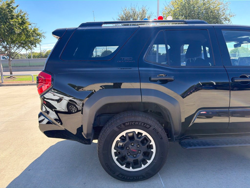 Certified 2025 Toyota 4Runner TRD Off-Road Premium AWD/4WD image 12