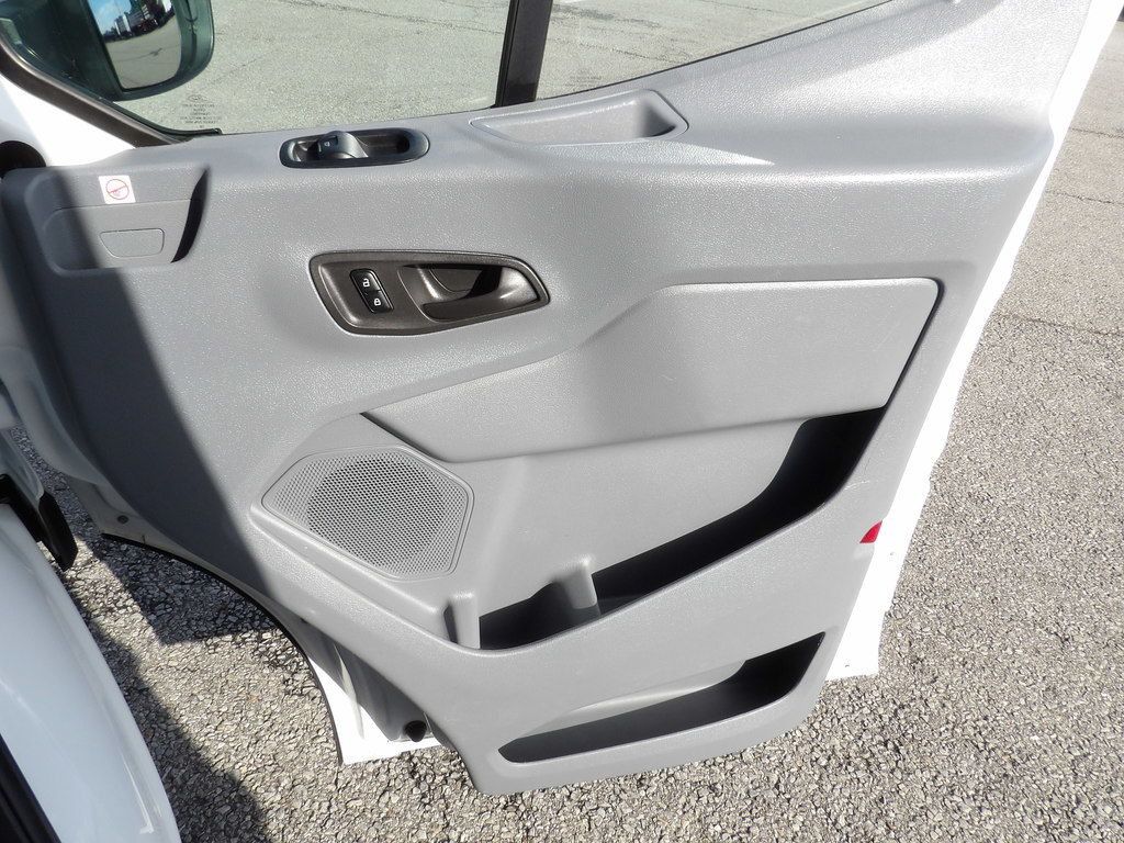 Used 2019 Ford Transit 250 138 RWD image 25